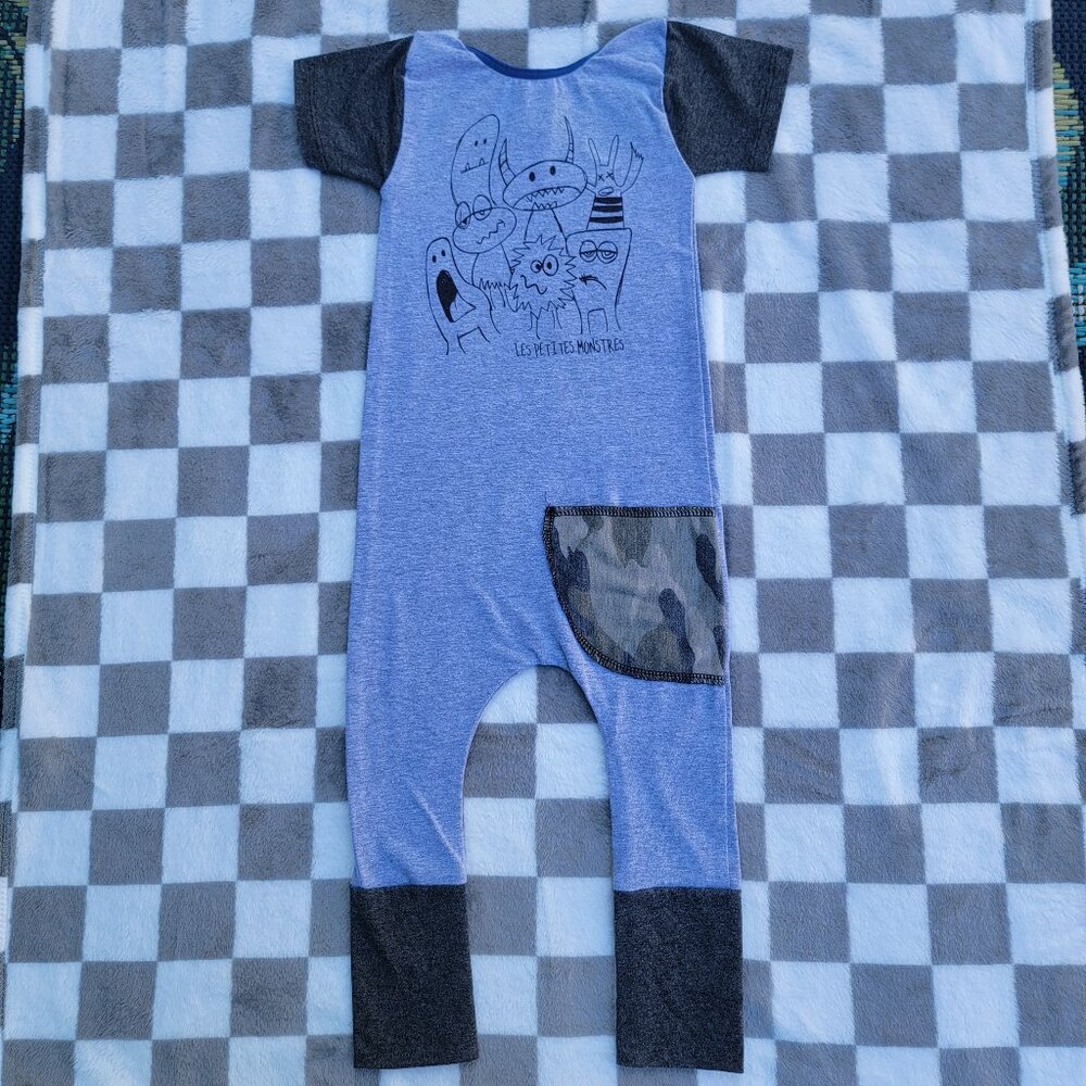 Henry and Claire Monsters Pull On Short Sleeve Romper Size 18-24m